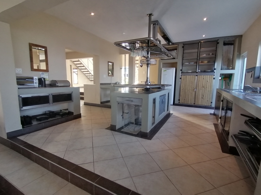 5 Bedroom Property for Sale in Bettys Bay Western Cape